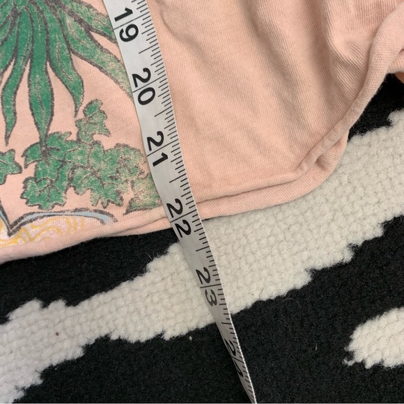 Project Social T Moonshine New Orleans Cropped Graphic t-shirt Size One Size - Picture 7 of 7